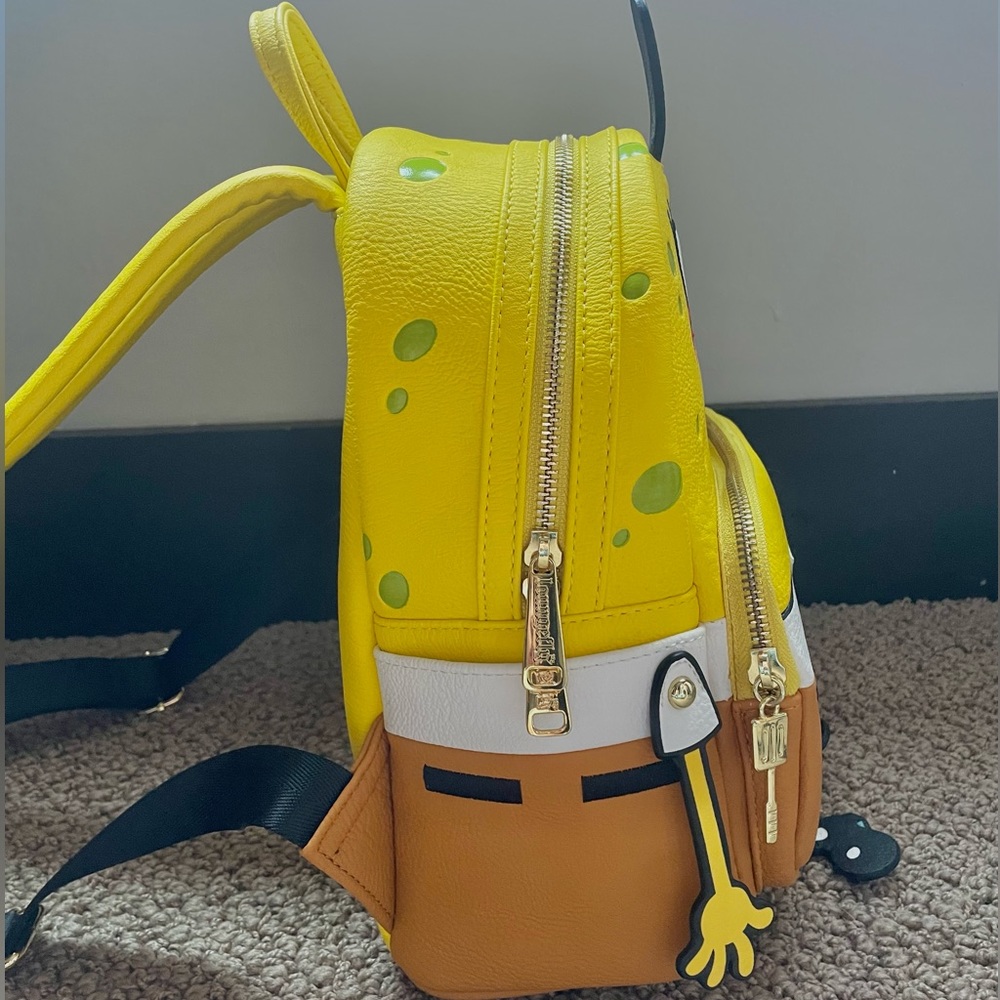 Loungefly Mini SpongeBob Squarepants Backpack with Burger pattern inside